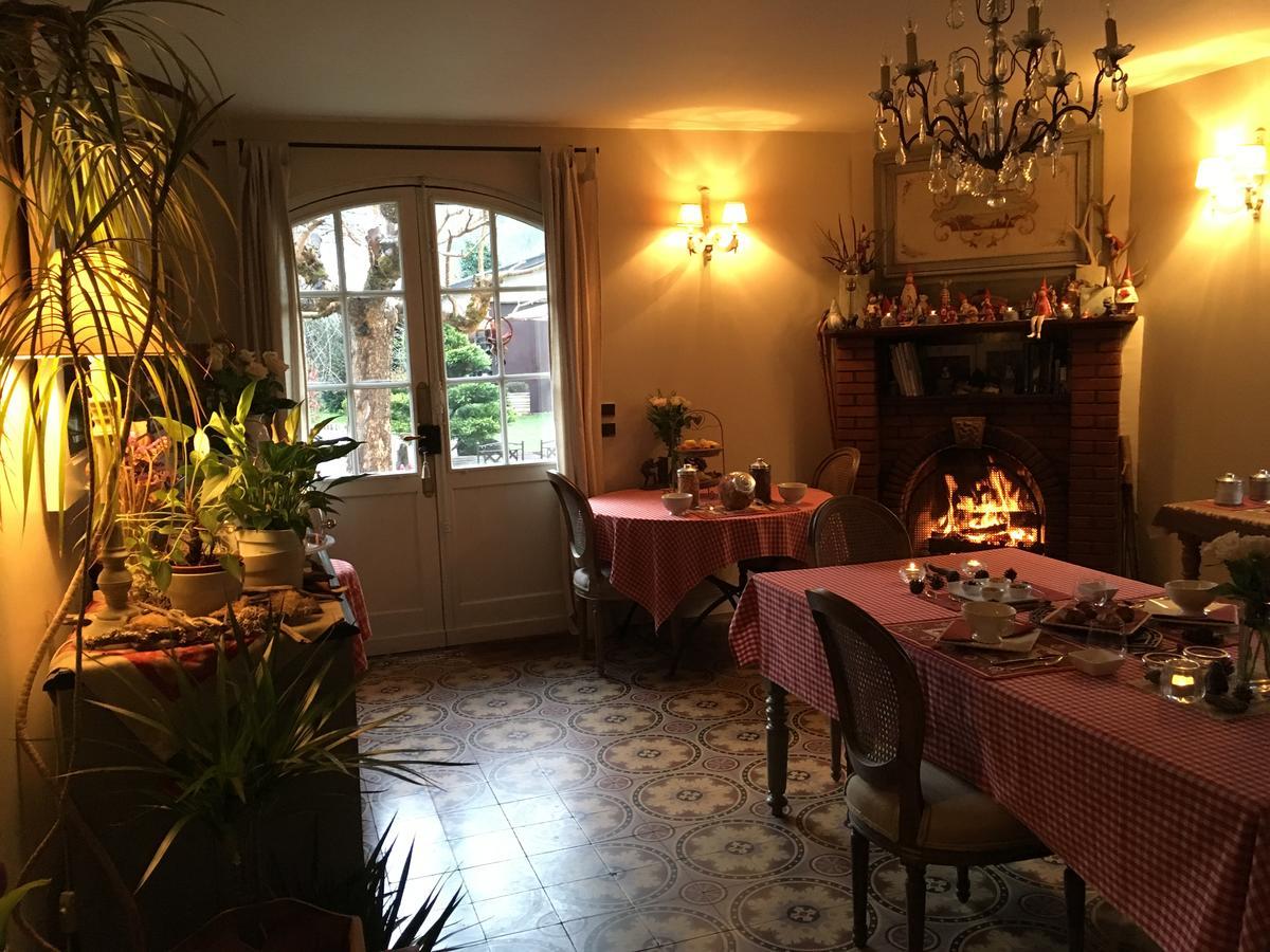B & B Au Dela Du Temps Saint-Mamet 외부 사진